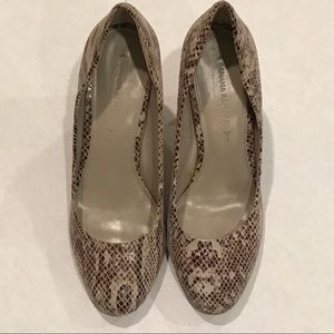 Banana Republic Stacked Heel Pump - 7.5